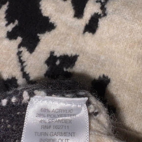 Liz Claiborne Mock Neck Beige Black Floral Sweater - Picture 13 of 14